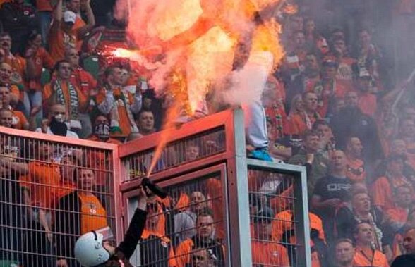 Torţă vie! » Momente de groază la Wroclaw. Un poliţist i-a dat foc unui fan cu un spray lacrimogen