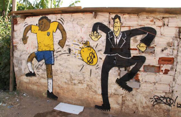 FOTO Brazilienii îşi exprimă revolta şi prin creativitate » Top 14 cele mai puternice graffiti-uri anti-FIFA