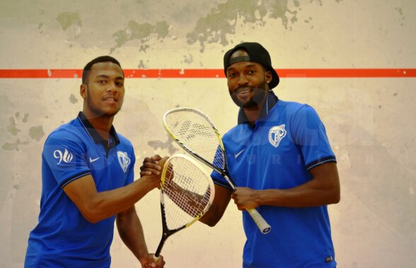 FOTO "Lupii" au echipă de squash :) » Patrick N'Koyi şi Gevaro Nepomuceno nu ratează nici o ocazie să se distreze