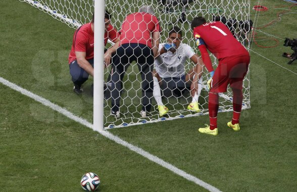 Raphael Varane, la spital după meciul cu Nigeria » Ce a păţit francezul