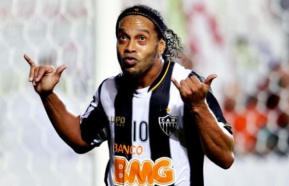 VIDEO Ce obţii dacă peste samba presari magie marca Ronaldinho? Videoclip spectaculos al brazilianului la despărţirea de Atletico Mineiro