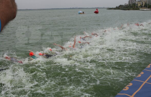 Punct final la Triathlon Challenge Mamaia 2014 » 800 de participanţi au luat startul