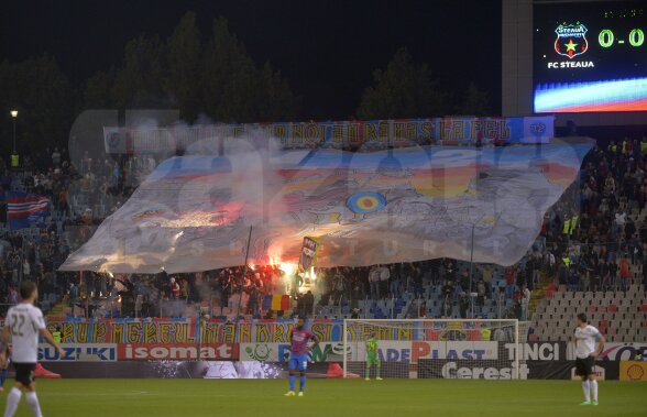 GALERIE FOTO "Petrecerea" din tribune i-ar putea costa pe stelişti! Roş-albaştrii ar putea juca meciul cu U Cluj fără spectatori