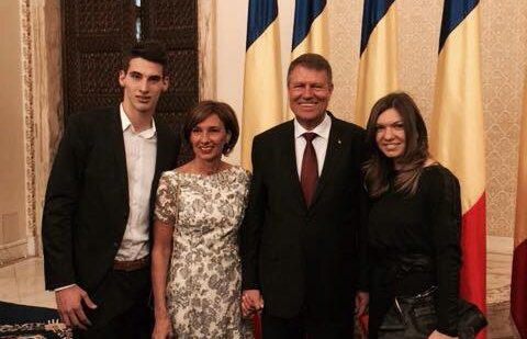 FOTO Simona Halep a participat la dineul prilejuit de investitura în funcţie a lui Klaus Iohannis