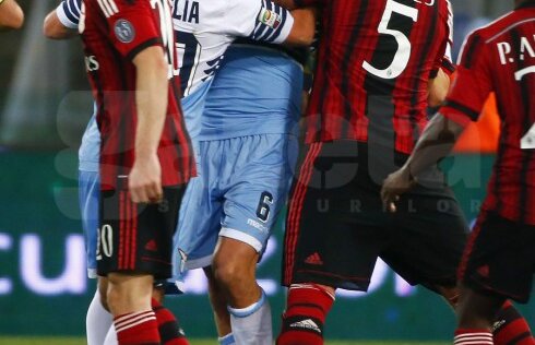 VIDEO » Pippo Inzaghi îl apără pe Philippe Mexes după ce francezul a sărit să-l bată pe Stefano Mauri: "A fost provocat" » Ce spune fundaşul Milanului