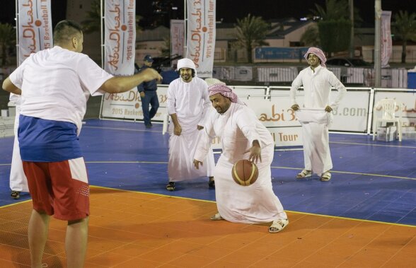 GALERIE FOTO Campionul European la 3x3, Angel Santana, i-a cucerit şi pe arabi