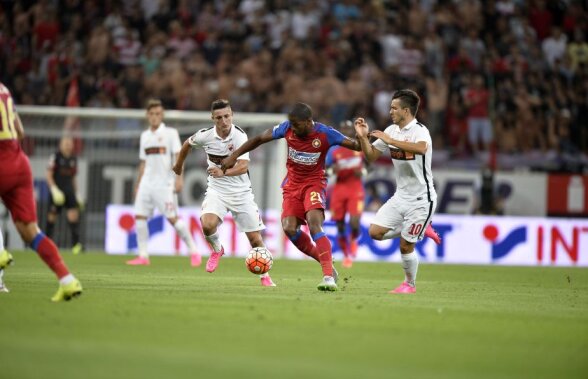Ce nu s-a văzut la TV » Doi fotbalişti aproape de a se lua la bătaie la pauza meciului Steaua - Dinamo