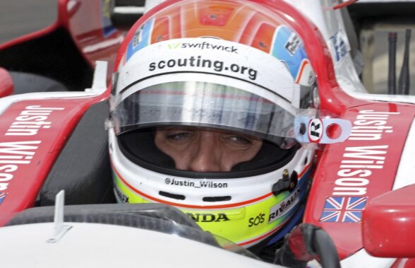 Pilotul britanic Justin Wilson a decedat la o două zile după accidentul suferit la IndyCar » A salvat însă alte 6 vieți!