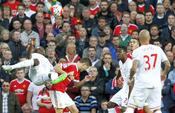 VIDEO Foarfecă uluitoare a lui Benteke în United-Liverpool! Debut cu gol pentru jucătorul de 80 de milioane de euro al lui Van Gaal