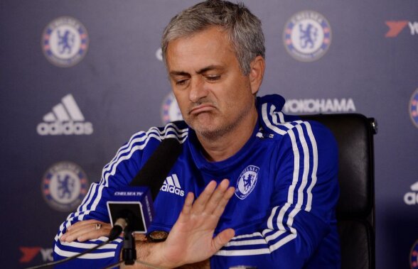 Jose Mourinho, ironic cu suspendarea din meciul cu Stoke: "Poate stau la colțul străzii"