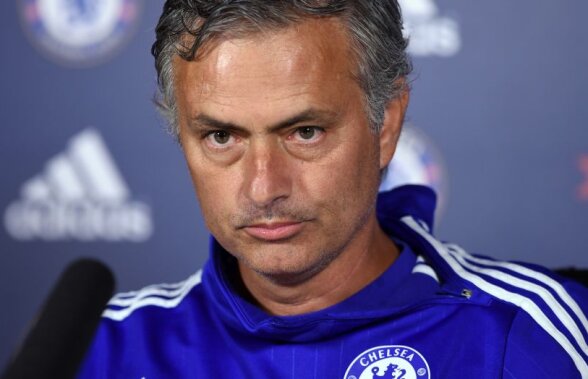 A făcut țăndări internetul! Demiterea lui Mourinho a produs o AVALANȘĂ de glume