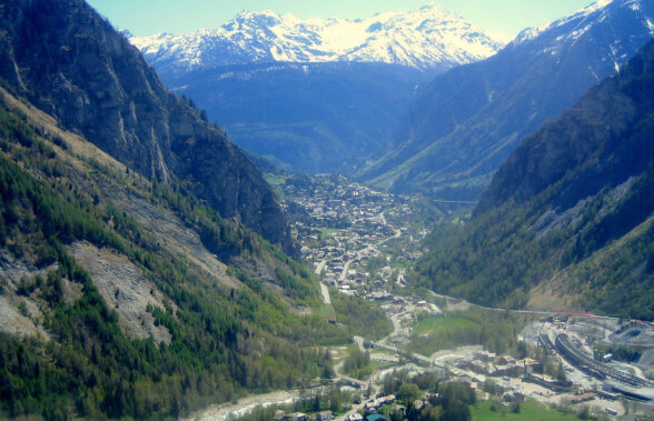 În Alpi, la 1.224 de metri » ”Tricolorii” vor pregăti Europeanul în stațiunea italiană de lux Courmayeur