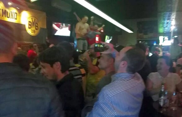 VIDEO Imagini unice! Cum au sărbătorit fanii români ai lui Liverpool după golul 4 al ”cormoranilor”