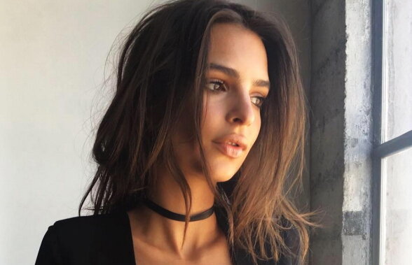 FOTO » Emily Ratajkowski și-a încins fanii cu un decolteu superb