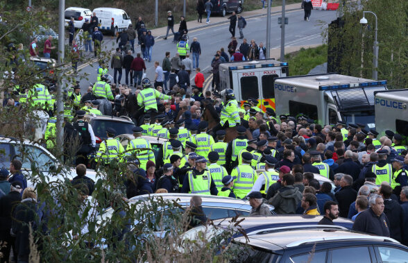 VIDEO Scene de violență extremă la meciul lui West Ham United! Fanii oaspeți confirmă: "A fost măcel!"