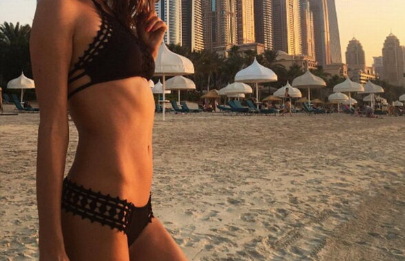 FOTO » Alessandra Ambrosio a făcut senzaţie la arabi!