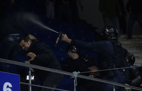 VIDEO şi FOTO Ciocniri violente între ultrașii Stelei și cei ai lui Dinamo la Sala Polivalentă, înaintea derby-ului de la handbal