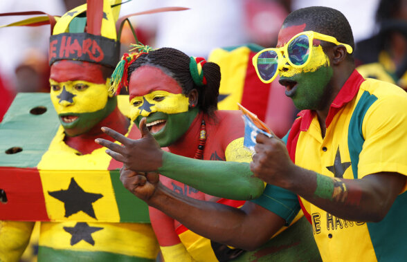 VIDEO Scene nemaivăzute la un meci de fotbal african! Fotbaliștii, mai preocupați de vrăjitorie decât de joc