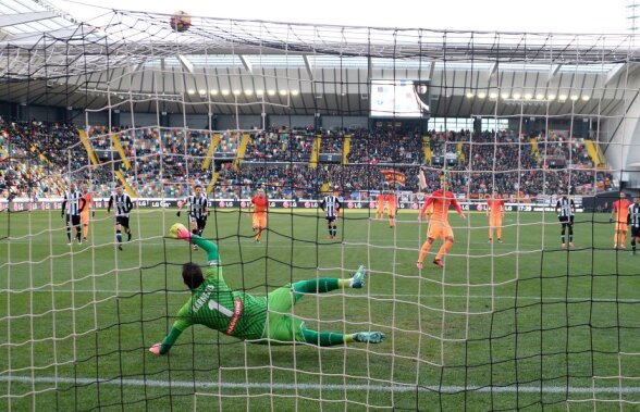 VIDEO Edin Dzeko s-a făcut de ras în meciul cu Udinese după un penalty executat penibil