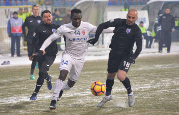 VIDEO - grade! + fotbal! Pe o vreme cumplită, Botoșani și CSU Craiova au oferit un meci de calitate: 1-0