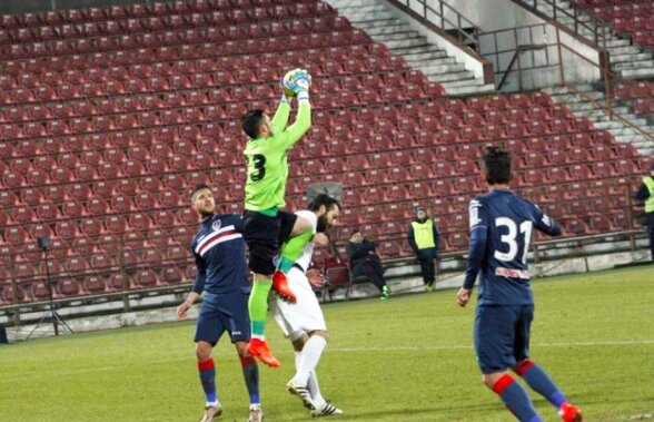 FOTO Un fotbalist din Liga 1 are apărători pe gustul lui Becali » Mesajul inedit și imaginea care apar sub jambierele jucătorului