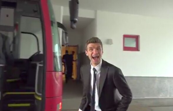 VIDEO "Ai o zi proastă? Se poate mai rău!" :) Un star al lui Bayern, ținta glumelor după un incident în drum spre autocar