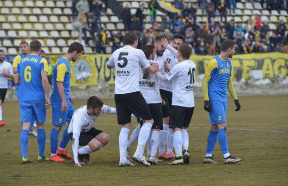 FC Brașov a rămas pe doi în L2 , dar Țălnar anunță dezastrul: "Jucătorii n-au bani de mâncare!"