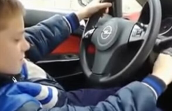 VIDEO Și-a lăsat fiul de 10 ani să conducă mașina și a regretat imediat: iată ce a urmat