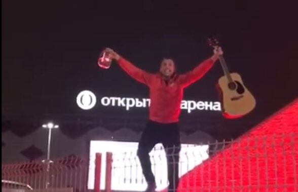 VIDEO Bucurie nebună! Spartak a luat titlul în fața lui Lucescu, un jucător s-a cățărat pe gardul stadionului cu chitara și "o băutură miraculoasă"