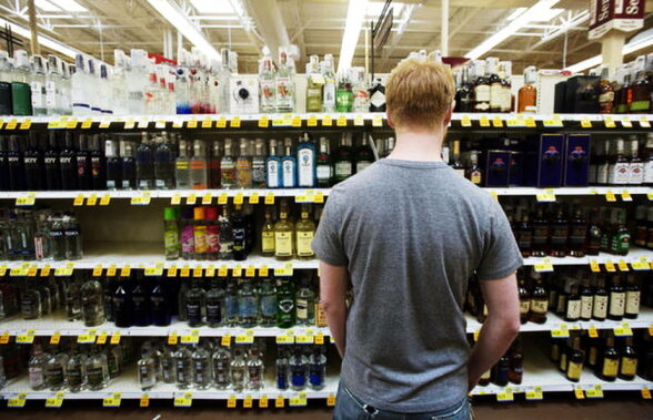 O nouă țară vrea să interzică vânzarea de alcool în supermarketuri
