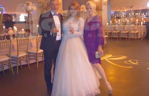 EXCLUSIV FOTO Lui Mircea Rednic îi merge bine pe toate planurile! Nuntă în familia antrenorului
