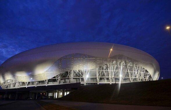 VIDEO + FOTO Imagini superbe de pe stadionul din Craiova! Și noaptea arena arată incredibil 