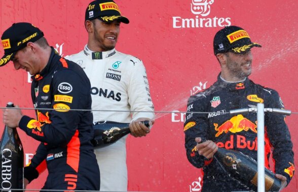 VIDEO Distracție după MP al Japoniei » Ricciardo i-a furat telefonul lui Hamilton și a postat mai multe filmulețe :)