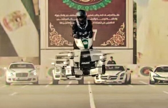 FOTO Cea mai nouă investiţie a arabilor » Maşinărie zburătoare în Dubai pentru polițiști!