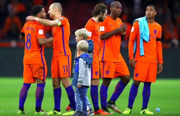 O explicație a căderii fotbalului olandez: mai e doar un antrenor batav în primele 5 campionate europene! Și acela pe marginea prăpastiei! 