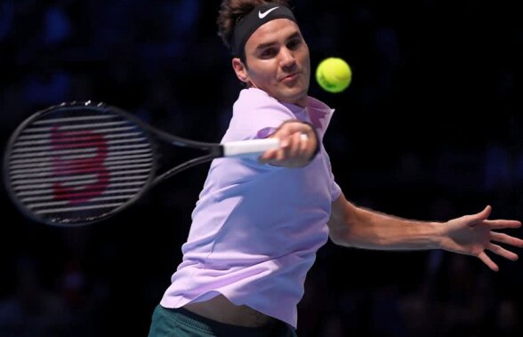 Surpriză de proporții în prima semifinală de la Turneul Campionilor! Roger Federer a fost învins în trei seturi de un jucător care nu-l mai bătuse până acum