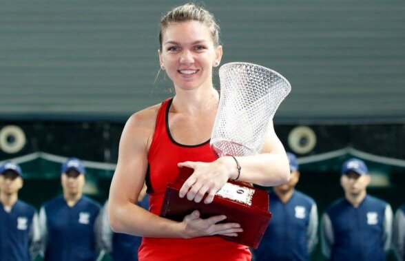 FOTO + VIDEO » Simona Halep, victorie spectaculoasă în finala de la Shenzen! A învins-o pe Siniakova după un meci jucat în sală, fără spectatori