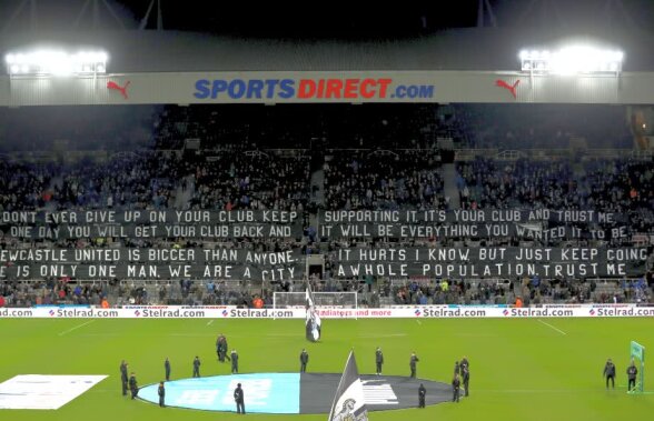 FOTO IMPRESIONANT Lecție pentru Liga 1! Coregrafie superbă realizată în această seară în Premier League: "El e un singur om, noi suntem un oraș"