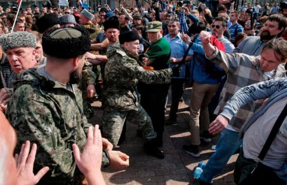 Corespondență din Rusia » Stop, huliganilor! Ultrașii ruși au devenit soldații de infanterie ai autorităților