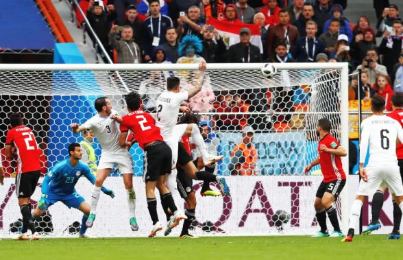 CORESPONDENȚĂ DIN RUSIA // VIDEO + FOTO Ziua în care stoperul salvează golgeterul! Uruguay se impune dramatic în fața Egiptului, 0-1 » Victorie după 48 de ani în meciul de debut de la Mondial