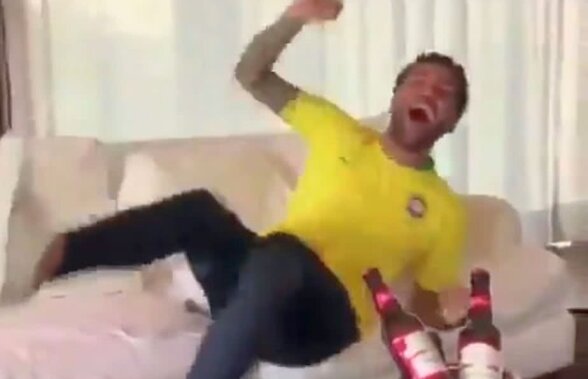 VIDEO Scăpat de sub control! Cum a celebrat Dani Alves golul lui Neymar din meciul cu Mexic