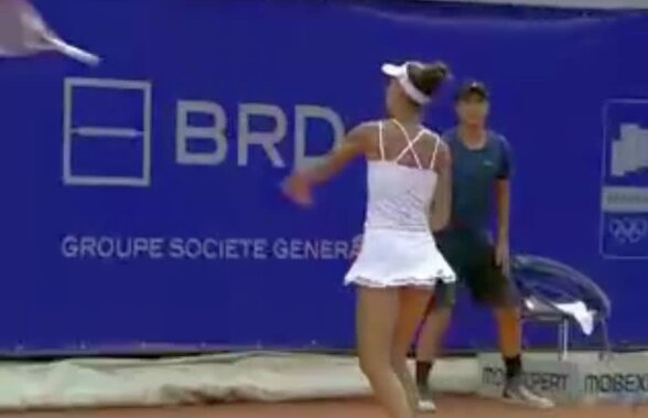 BRD Bucharest Open 2018 // Reacție nervoasă a Mihaelei Buzărnescu » A înjurat și a aruncat cu racheta în panouri: "De ce p... m... nu?!"