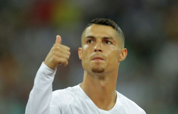 FOTO Cristiano Ronaldo s-a pozat cu un fotbalist român » Reacțiile de pe facebook sunt de neratat: "Spune-i să vină la Dinamo!"