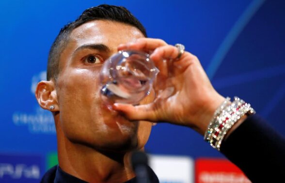 FOTO Cristiano Ronaldo a sclipit la revenirea pe Old Trafford: a purtat un ceas cu 424 de diamante albe care costă o avere!