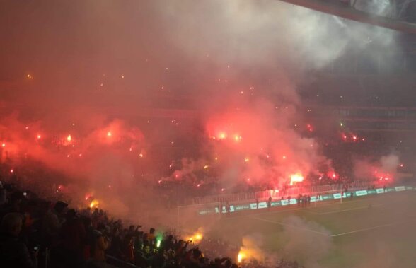 VIDEO+FOTO Atmosferă incendiară la antrenamentul lui Galatasaray » 45.000 de suporteri au colorat cerul în roșu