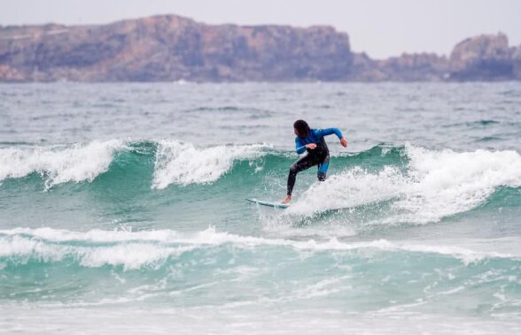 Lecția de surf » Despre cât muncești ca să fii pe val. 90% paddling, 10% flying, la fel ca-n viață!