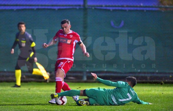 DINAMO -  FK LIEPAJA // FOTO Banderola personalizată purtată de Dan Nistor! Omagiu adus lui Cătălin Hîldan