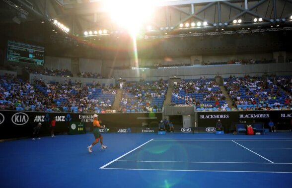 AUSTRALIAN OPEN // Spectatorii de la un meci masculin au părăsit arena pentru a urmări jocul dintre Simona Halep și Serena Williams