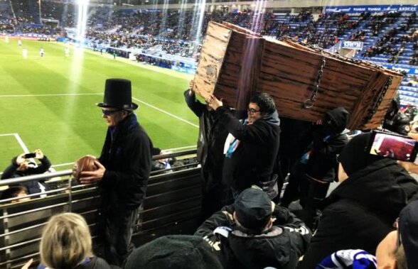 LA LIGA // VIDEO+FOTO Imagini MACABRE în La Liga: fanii au protestat și au venit cu un sicriu pe stadion!