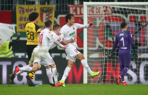 Augsburg - Dortmund 2-1 // FOTO Trupa lui Favre își vede avansul spulberat! Bayern o poate egala mâine în fruntea Bundesligii